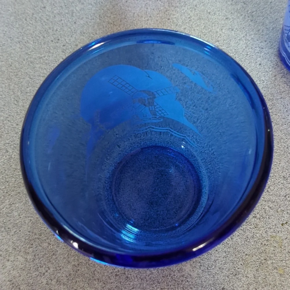VINTAGE HAZEL ATLAS COBALT BLUE WINDMILL ICE BUCKET AND 4 GLASSES TUMBLERS